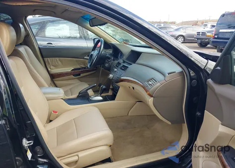 2008 Honda Accord 2.4 Ex-L from USA, damaged, VIN 1HGCP26848A078807